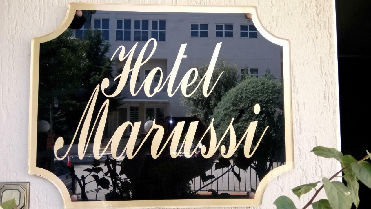 Hotel Maroussi Афіни Екстер'єр фото